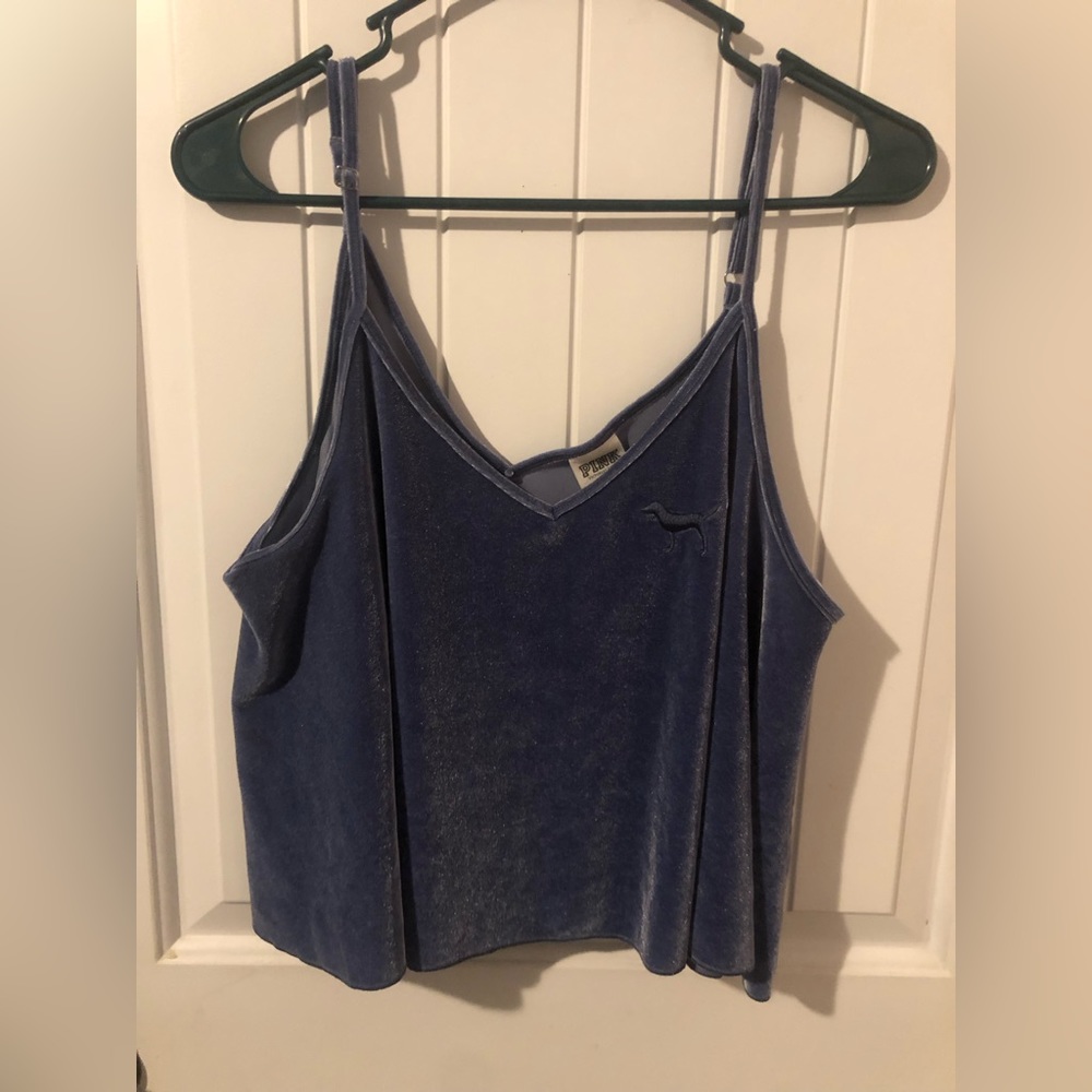 “Pink” velvety crop top